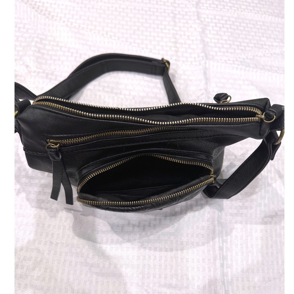 Rein & Bridle Leather Crossbody Bag Black Tooled Floral Embossed Boho Purse‎ - Picture 5 of 10